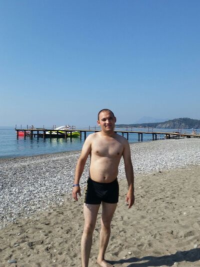  ,   Tilla, 37 ,   ,   , c 