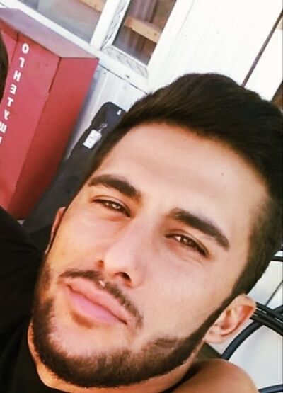  -,   Ali, 30 ,   ,   