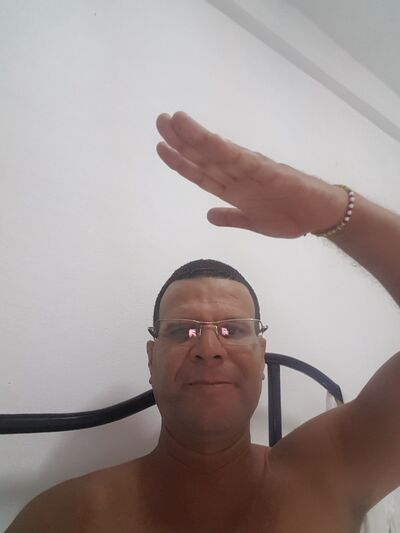  ,   Francisco, 44 ,   ,   