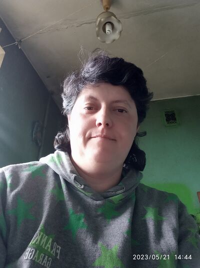  ,   Maria, 42 ,   c 