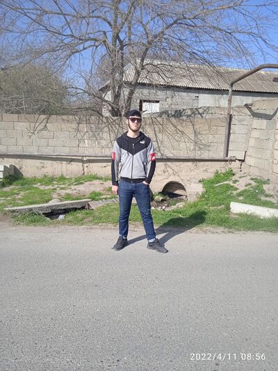  ,   Gusein, 22 ,   ,   