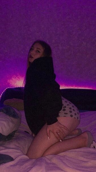  ,   Ekaterina, 21 ,   ,   , c 