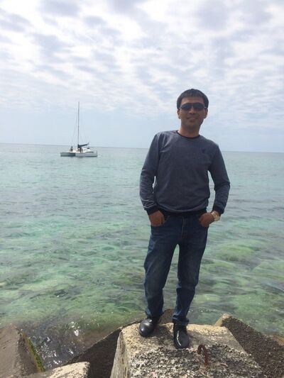  ,   Amir, 46 ,   