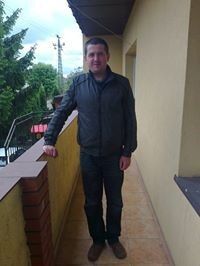  9952883  , 42 ,    