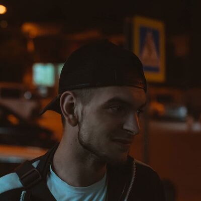  ,   Vladislav, 26 ,   ,   
