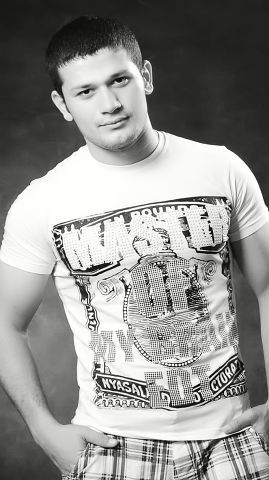  ,   Shaxriyor, 33 ,   