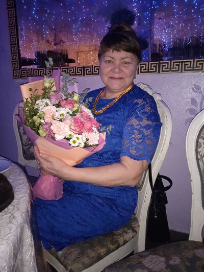  ,   Galina, 63 ,   c 