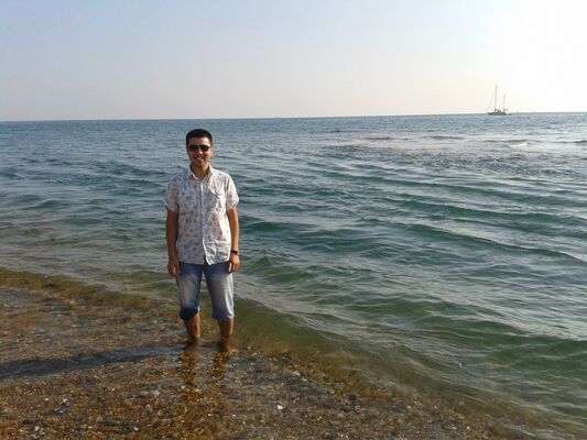  ,   Erzhan, 35 ,   ,   , c 