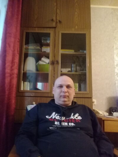  ,   ALIAKSANDR, 44 ,     , c 