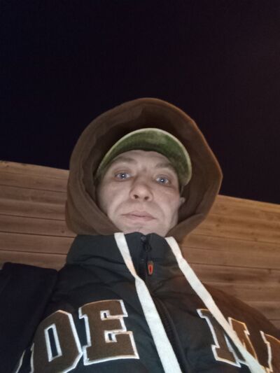  ,   Sergey, 37 ,  