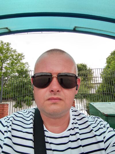  ,   Andrew, 37 ,   ,   