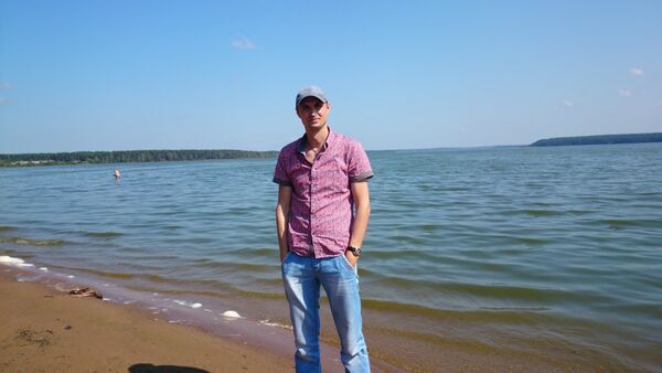  ,   Aleksandr, 48 ,   ,   , c 