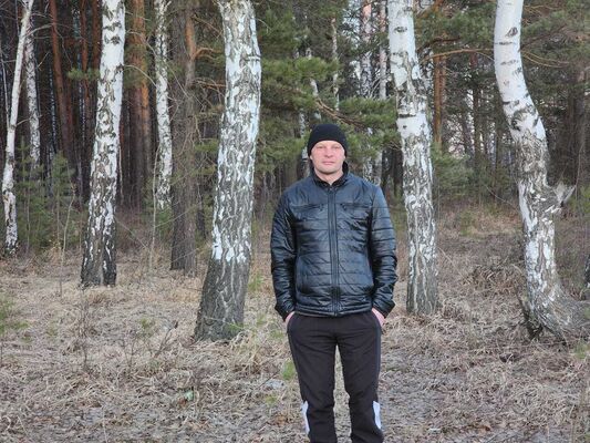  ,   Denis, 41 ,   c 