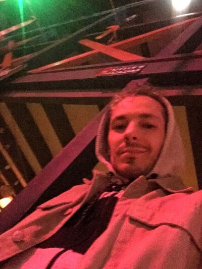  ,   David, 32 ,   ,   , c , 