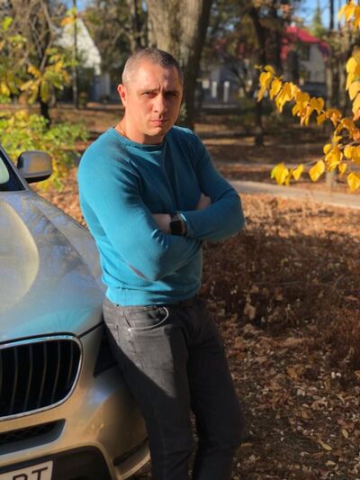  -,   Dom, 41 ,   ,   