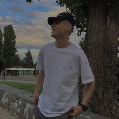  -,   Denis, 26 ,   ,   