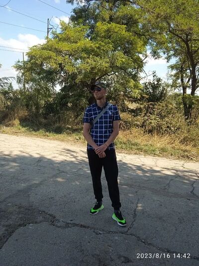  ,   Artem, 34 ,   ,   