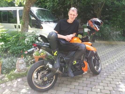  ,   Aivars, 44 ,   , 