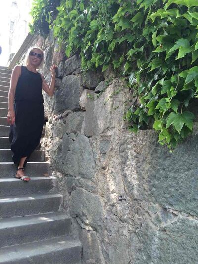  ,   Elena, 41 ,   ,   , c 