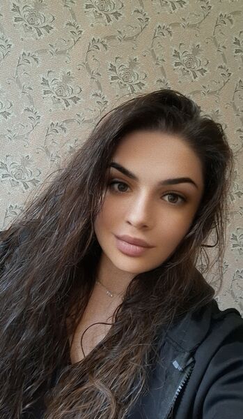 ,   Lilit, 24 ,   