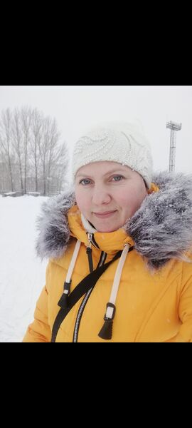  ,   Lana, 41 ,  