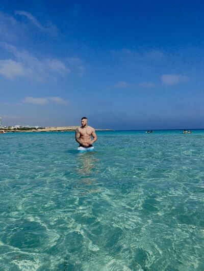  ,   Maxim, 29 ,   ,   