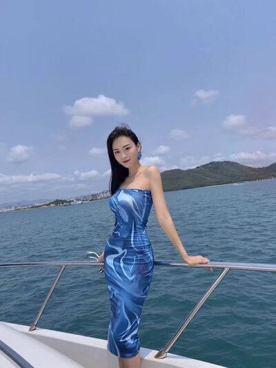  -,   Lina, 24 ,   ,   