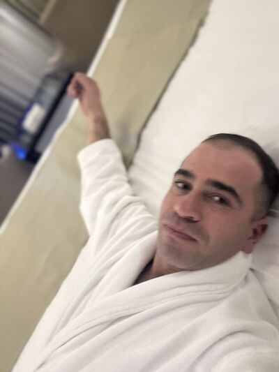  ,   Artur, 38 ,   ,   , 