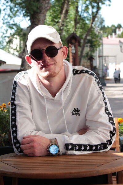  ,   Ilya, 21 ,   ,   , c 