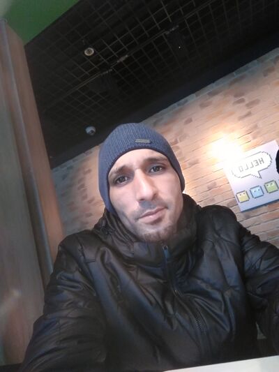  ,   Javier, 32 ,   ,   