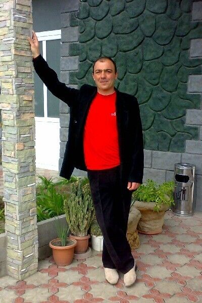  18165493  Armen, 54 ,    