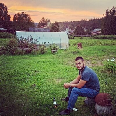  ,   Aleks, 25 ,   ,   