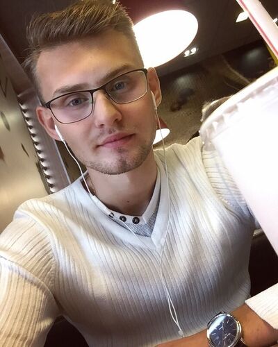  ,   Vladislav, 26 ,   ,   