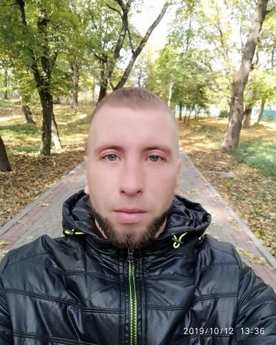  ,   Artur, 37 ,   ,   , c 