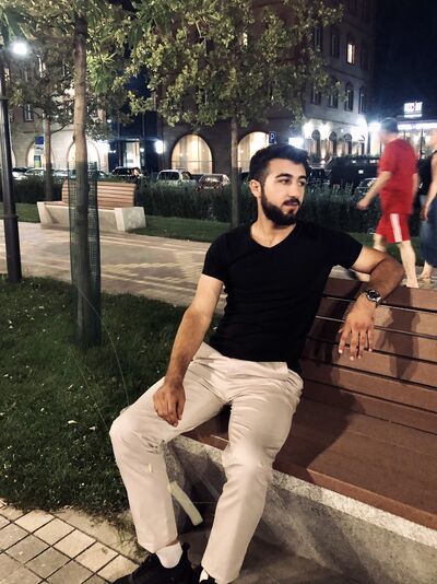  ,   Hovo, 28 ,   ,   