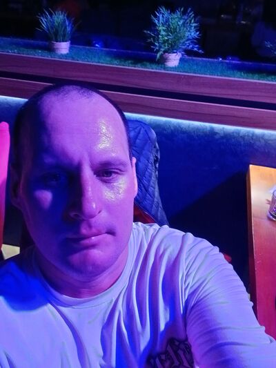  ,   Artem, 38 ,   ,   , c , 
