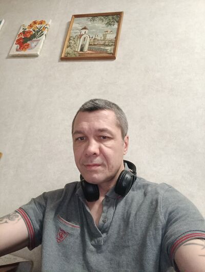  ,   Alekcei, 42 ,   ,   