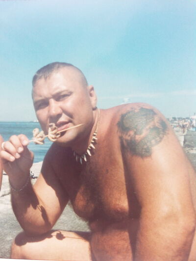  ,   Goliaf, 51 ,  