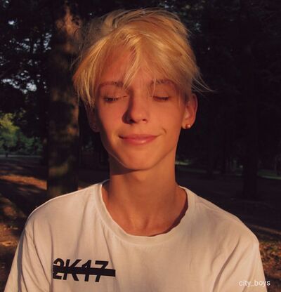  ,   Arkady, 31 ,   ,   , c 