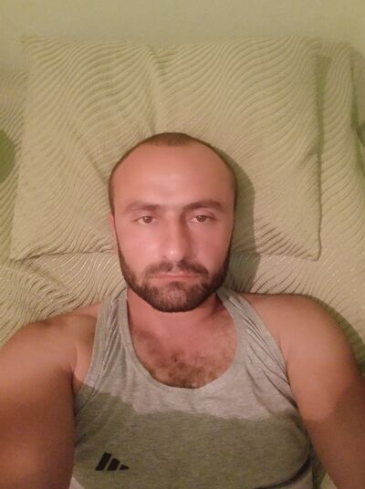  ,   Harut, 39 ,   ,   , c 
