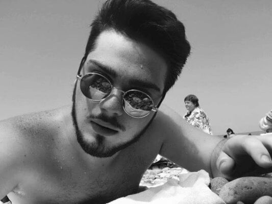  ,   Luka, 29 ,   