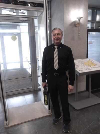  ,   Sergey, 69 ,   c 