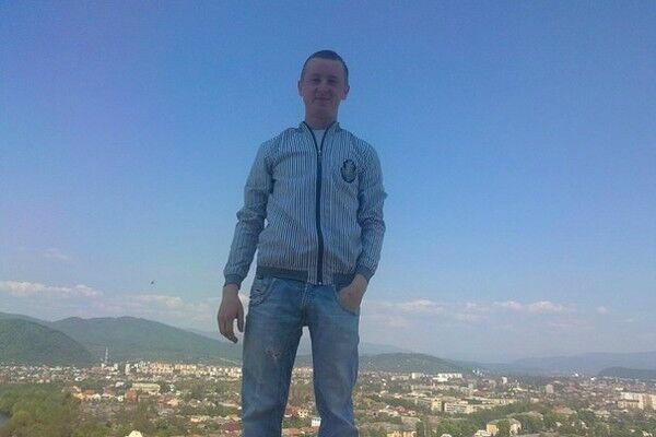  ,   Edu233, 37 ,   ,   , c 