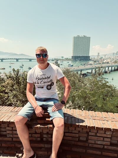  ,   Dmitrii, 36 ,   ,   , c , 