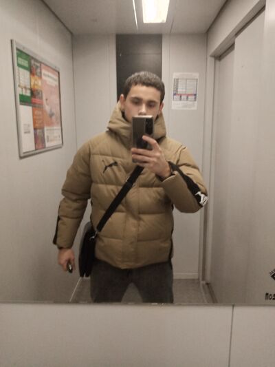  ,   Konstantin, 21 ,   ,   
