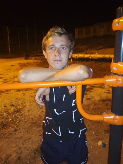  ,   Ruslan, 24 ,   ,   , c , 