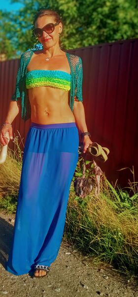  ,   Viktoriya, 42 ,   ,   