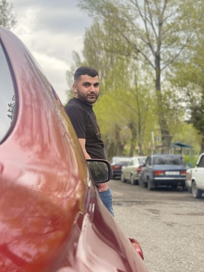  ,   Artur, 30 ,  