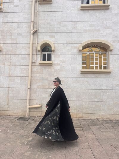  Muscat,   Karina, 30 ,   c 