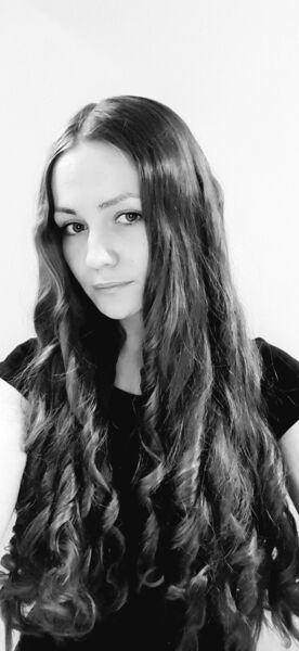  ,   Maggy, 32 ,  